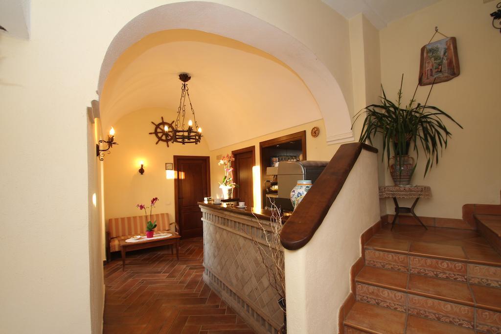 Agriturismo Antico Casale Colli Di San Pietro Piano di Sorrento Exterior photo
